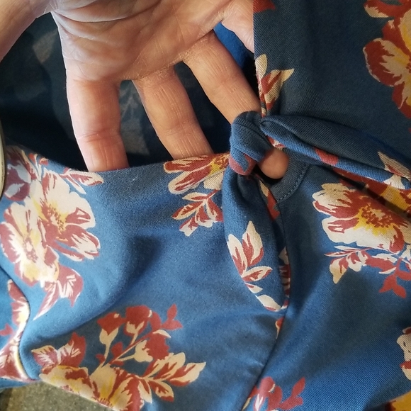 Bodysuit floral design shirt - Picture 3 of 5